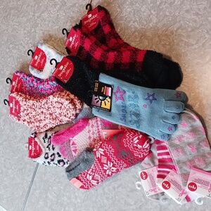 13 Pair of assorted socks & slipper socks
